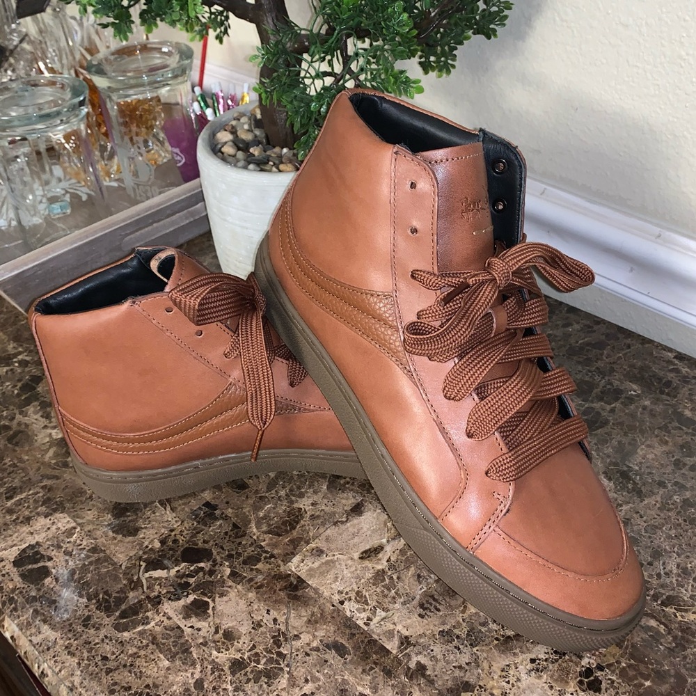 Coach Men’s New High-tops size 9.5 Brown